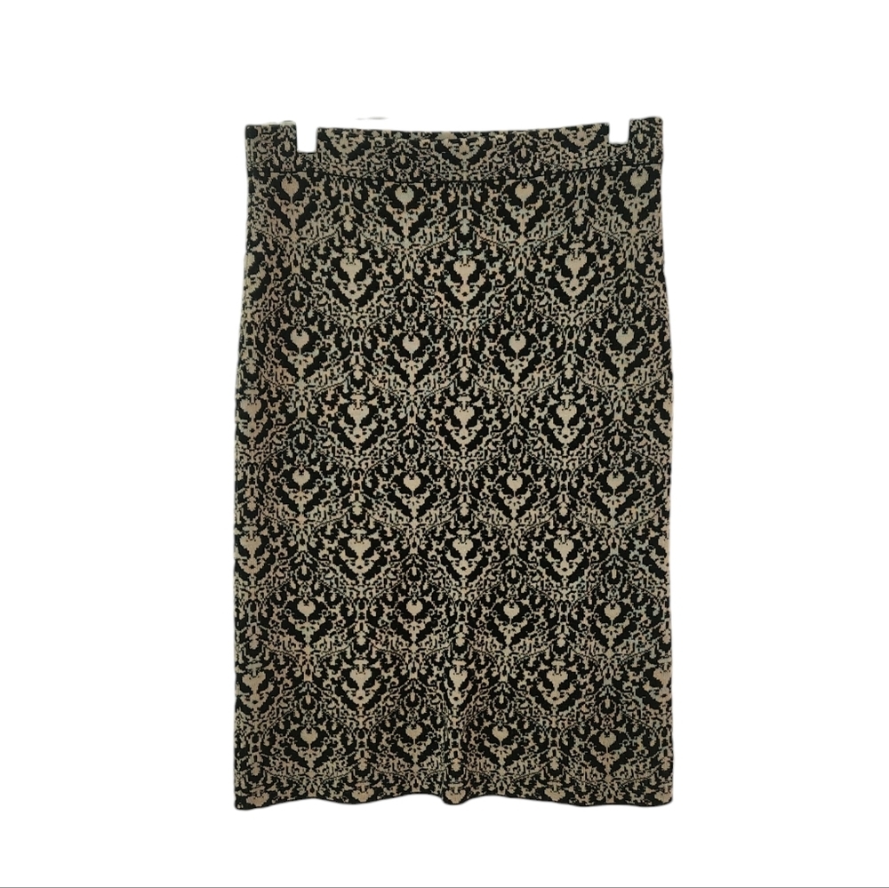 CHICO'S Elegant Black and Cream Patterned Skirt Body Con Sexy